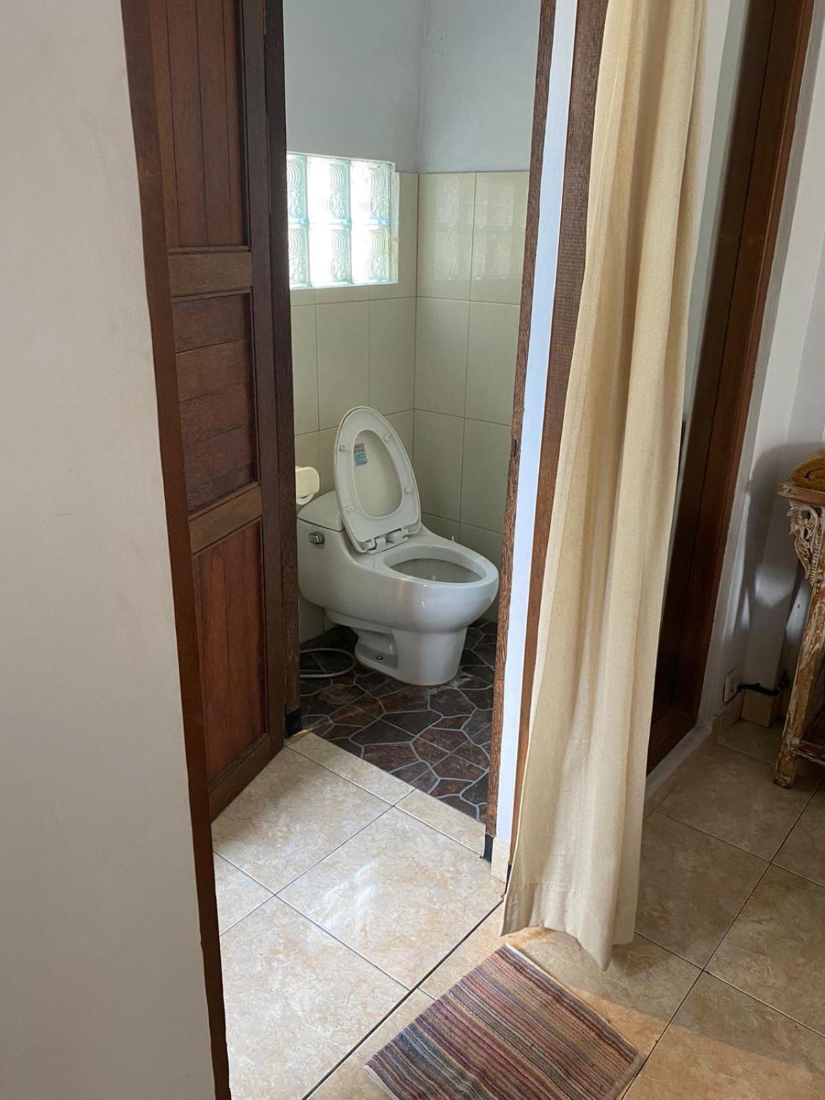 Ogek Home Stay Ubud Oda fotoğraf
