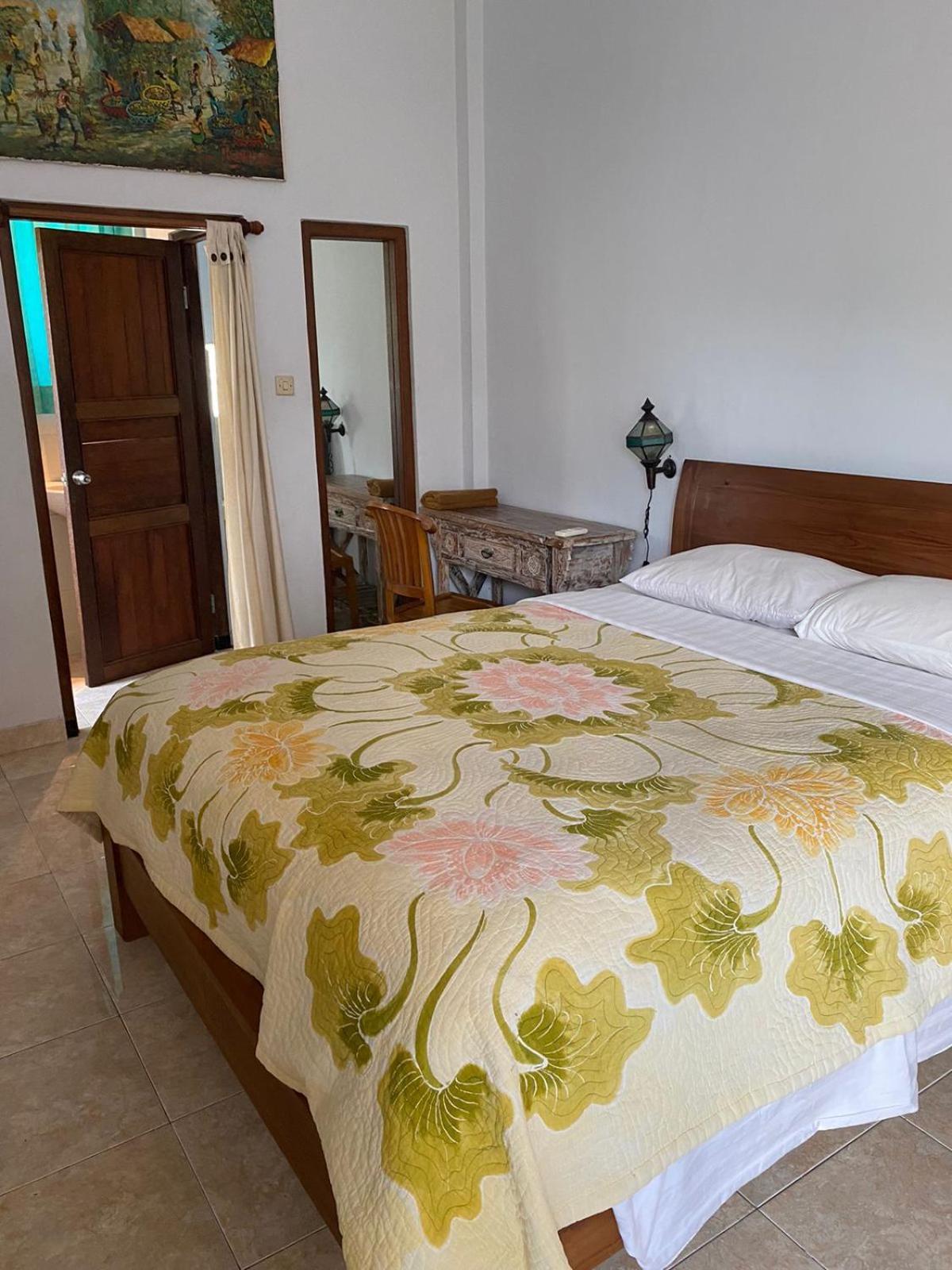 Ogek Home Stay Ubud Oda fotoğraf