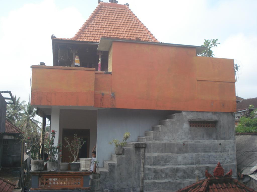 Ogek Home Stay Ubud Oda fotoğraf